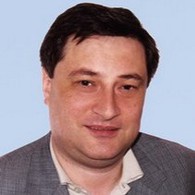 Скандальчик: Эдуард Матвийчук начал раздавать продпакеты, хоть еще не определился с избирательным округом