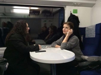 В публикации фото Марины Порошенко в поезде заподозрили бота