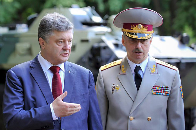 Петр Порошенко запретил люстрировать экс-министра обороны Коваля