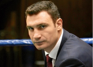 Виталий Кличко обвинил Турчинова в потере армии