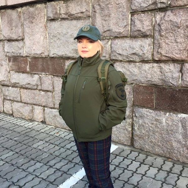 Оксана Билозир в защитной куртке отправилась в АТО