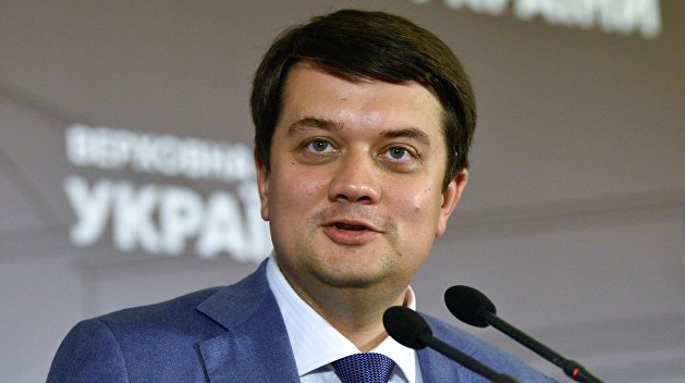 Разумков рассказал об отставках в Кабмине