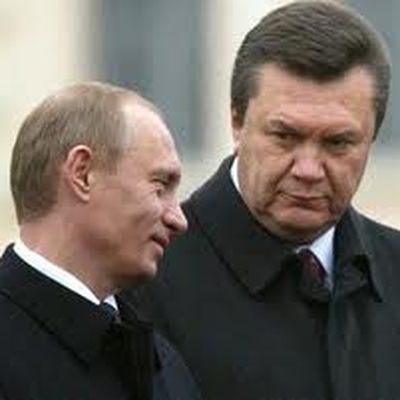 Новодворская считает Виктора Януковича 'российским холуем'
