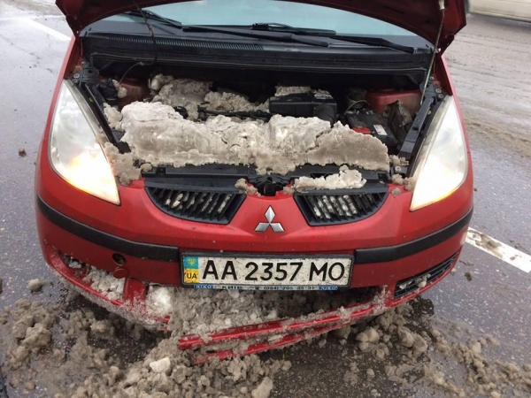 ДТП по вине снегоуборочных машин: киевляне собираются подавать в суд