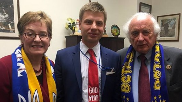Алексей Гончаренко в США «выбивает» оружие для Украины