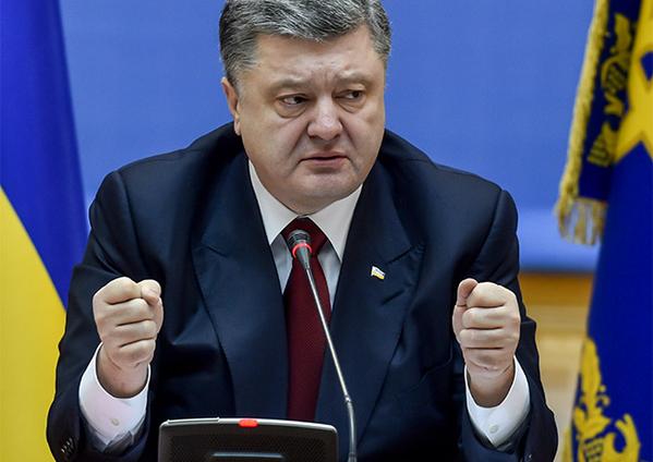 Опрос: Больше половины украинцев негативно оценивают Петра Порошенко