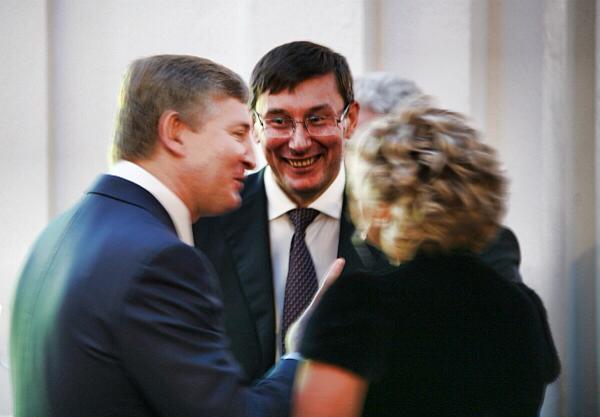 Юрий Луценко не исключил, что экс-регионалы могут идти на выборы от БПП