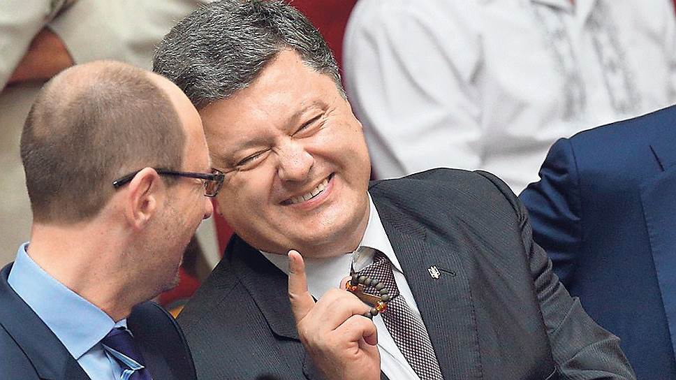 Торги: Петр Порошенко таки готов отдать премьерство Яценюку в обмен на силовой блок