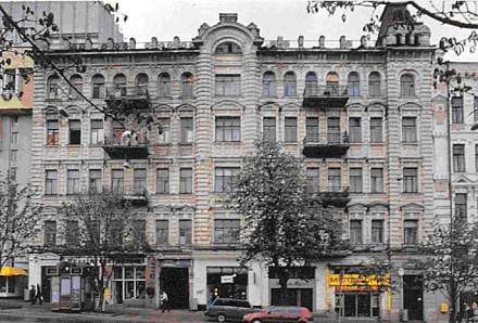 Реконструкцією обваленого будинку на Хмельницького займався міністр Азарова, якого не посадили за розкрадання у Держрезерві