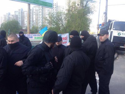 Киевские застройщики обязались не использовать "титушек"