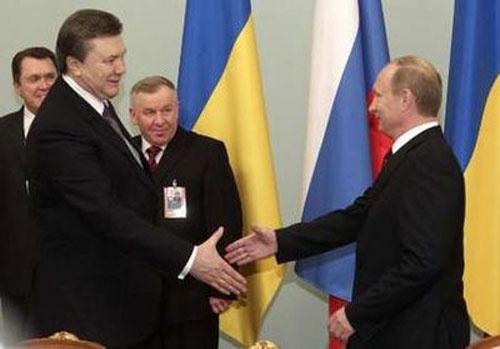 Мнение: Виктор Янукович поехал в Сочи за поддержкой Путина, чтобы разогнать Майдан