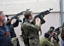 Об этом говорят: Боевики ставят пленным офицерам ультиматум: или расстрел, или служба в 'армии 'ДНР-ЛНР'