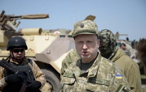 Александр Турчинов заявил, что Кремль готовится к большой войне