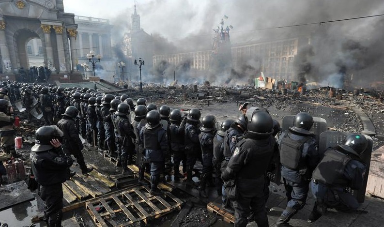 Мнение: Закон о НАБ блокирует расследование преступлений против Майдана