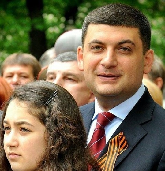 Луценко заявил, что в среду на совете коалиции внесет кандидатуру нового премьера