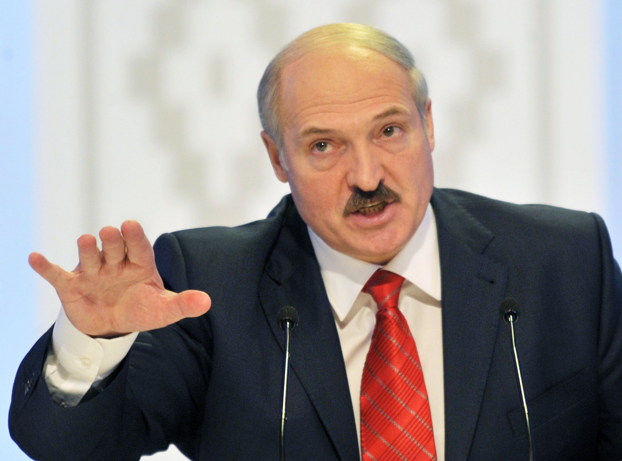 Минск: Лукашенко готов сотрудничать с новыми властями Украины