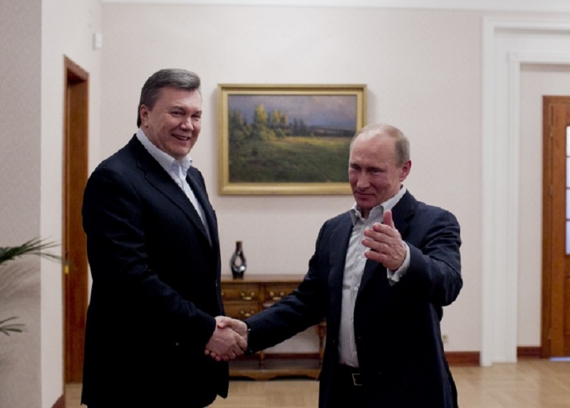 Мнение: Путин пообещал Виктору Януковичу три миллиарда аргументов