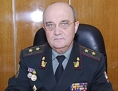 Генерал из Национального университета обороны Василий Телелим отправил офицеров «воевать» с одуванчиками