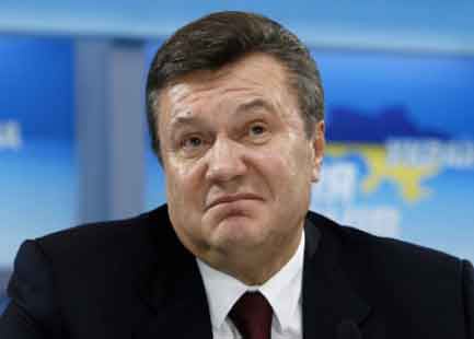 Виктор Янукович оконфузился на встрече с Коморовским