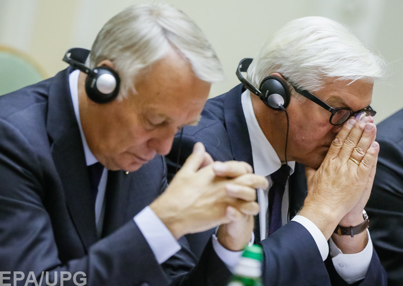 Москва за ними: к чему склоняли Украину министры Франции и Германии