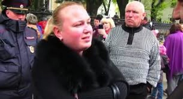 Об этом говорят: На Донбассе силовики задержали известную одесскую плакальщицу-гастролершу Марию Ципко