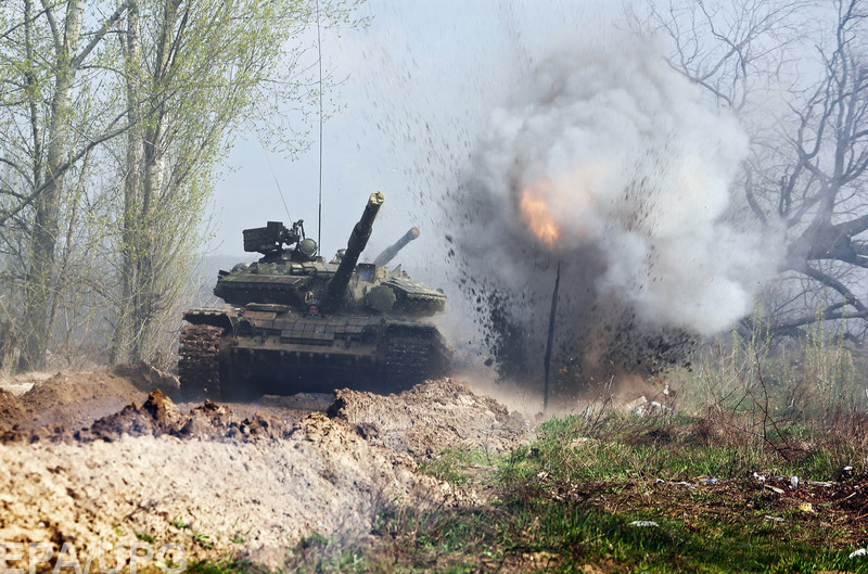 Украинская армия должна наступать - это наш шанс