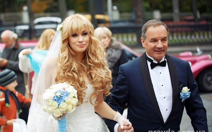 Пожилой украинский мэр-аристократ похвастался пышной свадьбой