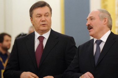 Александр Лукашенко считает только Януковича виновным в том, что произошло в Украине