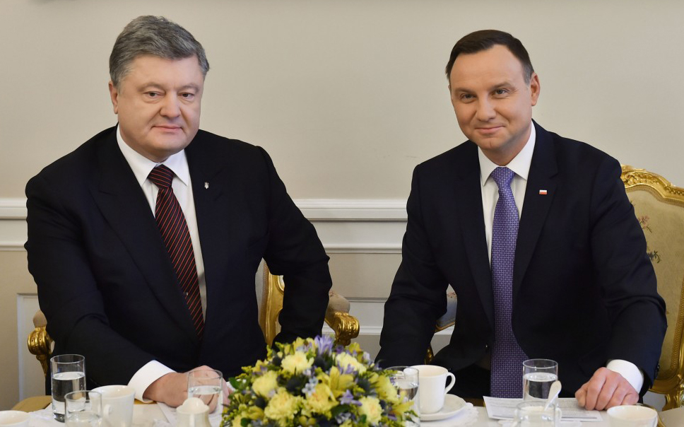 Обстрел генконсульства в Луцке: что грозит отношениям Украины и Польши