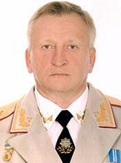 В Киеве пьяный ректор-генерал устроил лобовое ДТП