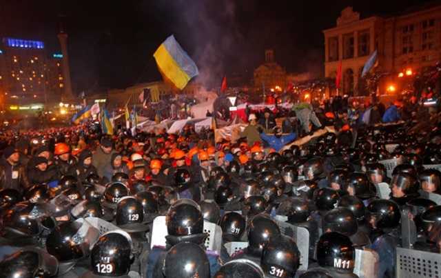 Луценко: Майдан штурмовали по приказу Януковича после разговора с Путиным