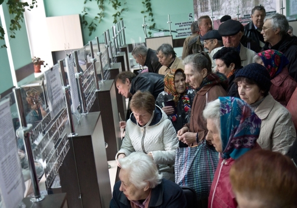 Почему в Украине назревает катастрофа с пенсионными выплатами