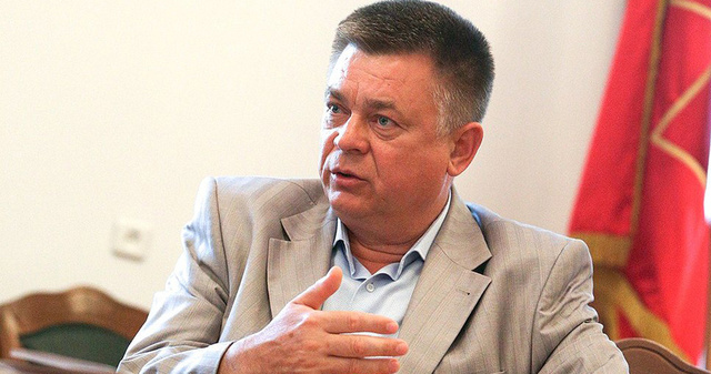 Экс-министр обороны Украины решил стать губернатором Севастополя 