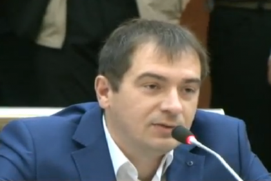 Депутат Сумского горсовета Александр Хоруженко обиделся на обвинения в сепаратизме, и ушел в отставку
