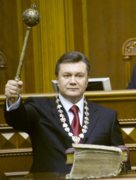 Путин уверяет, что Виктор Янукович жив