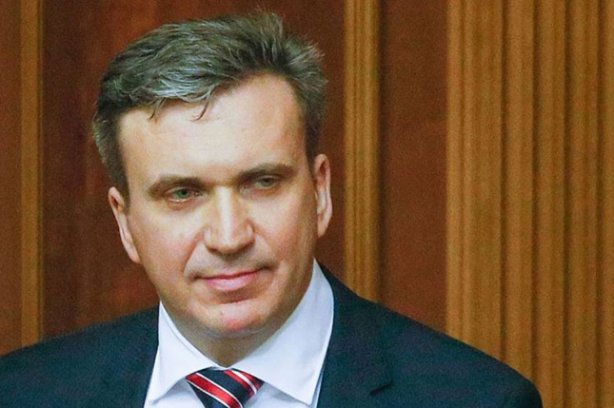 Рада таки приняла отставку министра экономики Павла Шереметы