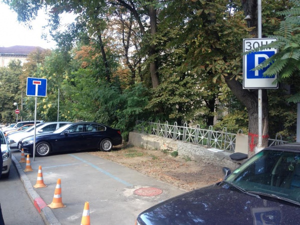 Киев: Кто хозяин парковки? История одного вызова