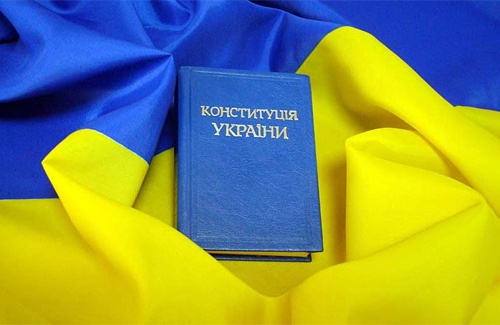 Опрос: Большинство украинцев не хотят видеть русский вторым государственным языком