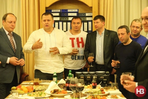 Команда Игоря Коломойского устроила прощальный банкет в Днепропетровской ОГА