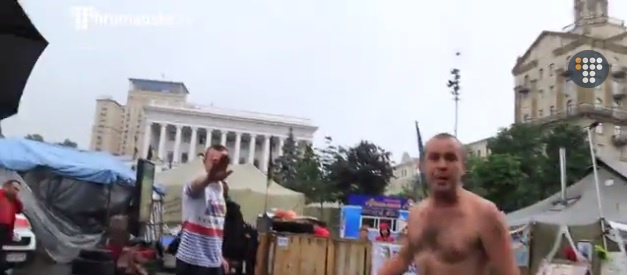 Видео дня: Бомжи и цыгане хозяйничают на Майдане