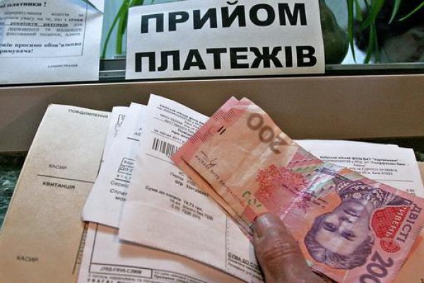 Компания Рината Ахметова требует снова повысить стоимость отопления для киевлян