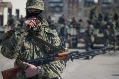 В центре Донецка боевики открыли стрельбу из тяжелой артиллерии. ВИДЕО