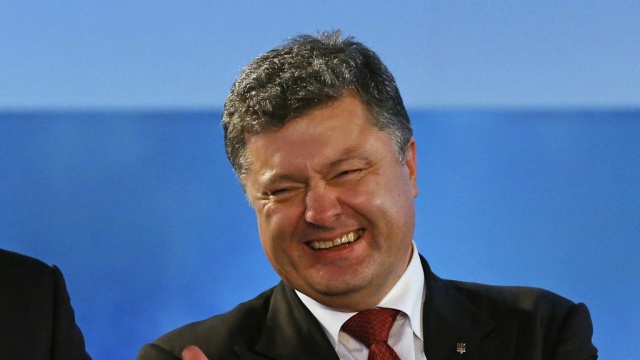 Порошенко уволил посла в Киргизии, который поспорил с Путиным