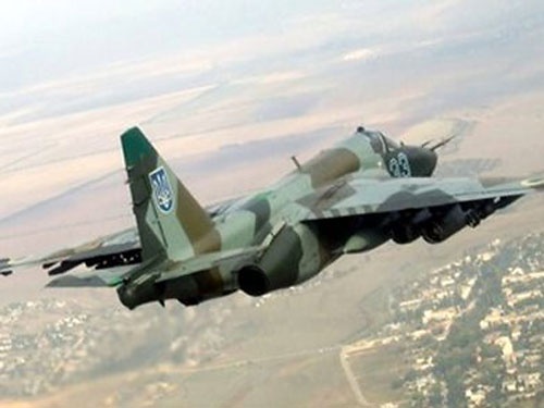 Стало известно, как российский самолет сбил украинский Су-25