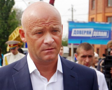 Мэр Одессы подготовил себе новый политический камуфляж