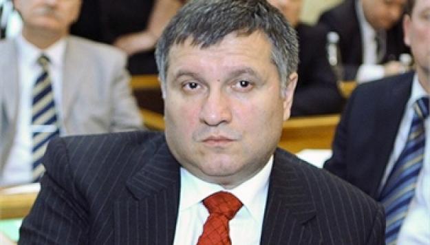 Арсен Аваков начал мочить Правый сектор. Организатором убийства инспекторов ГАИ оказался лидер Белого молота