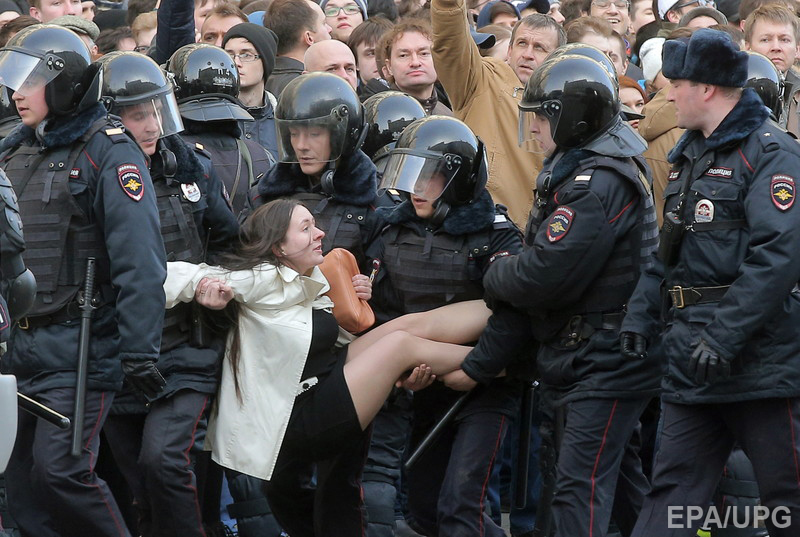 Протесты в России: стоит ли ждать смены режима