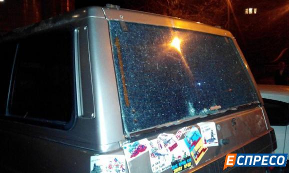 Появились фото и видео с места взрыва у машины Владимира Парасюка
