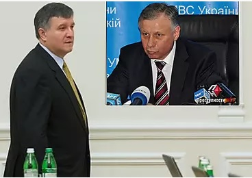 Скандальный Сергей Чеботарь стал советником Авакова, сидит в том же кабинете и курирует те же схемы