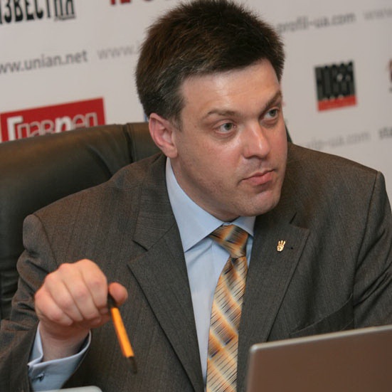 Олег Тягнибок только сегодня заметил, что парламента в Украине больше не существует